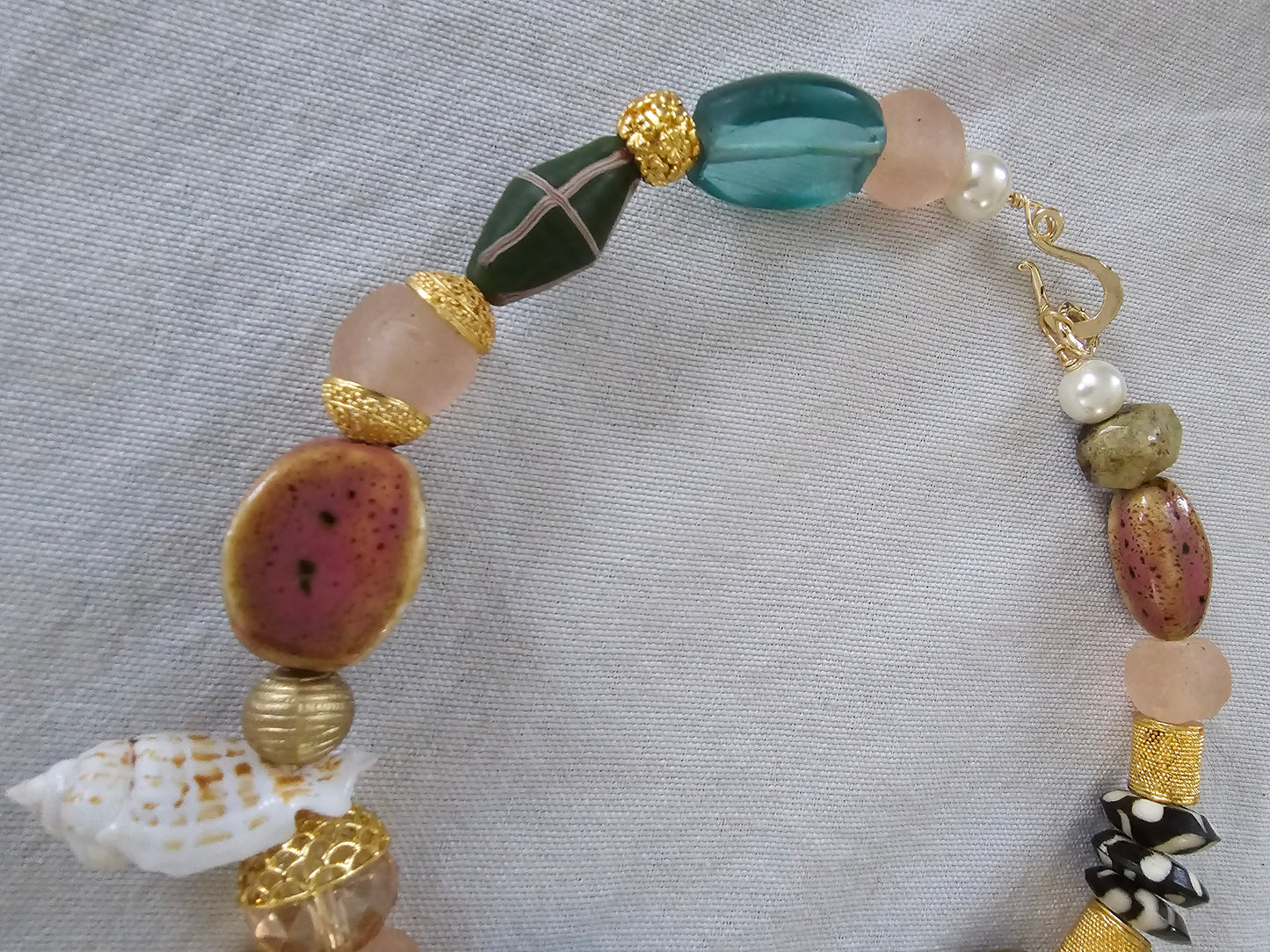 Mix gemstone and ceramic choker necklace