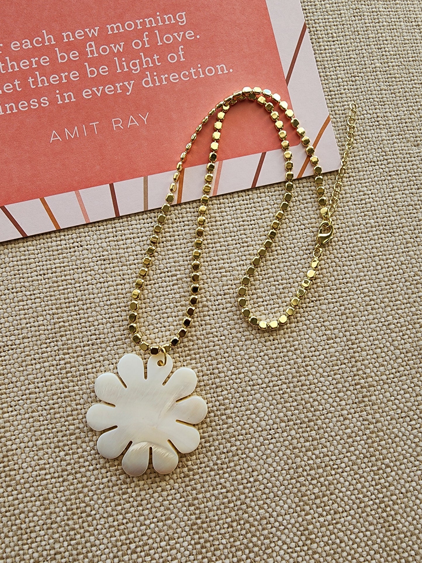 Mother of Pearl Flower Necklace