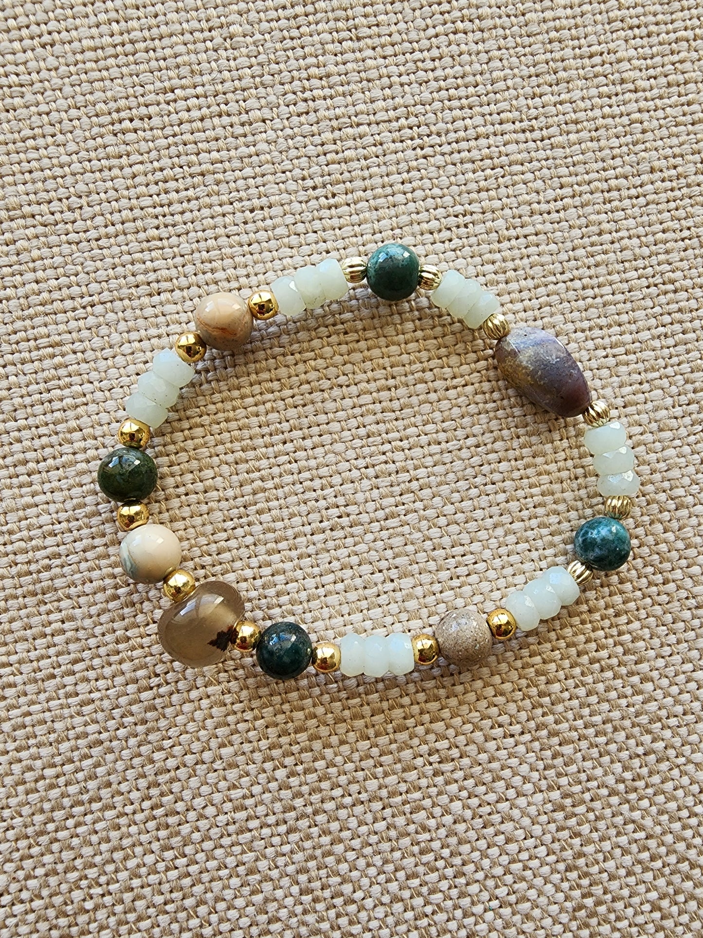 Gemstone and pearls adjustable bracelet