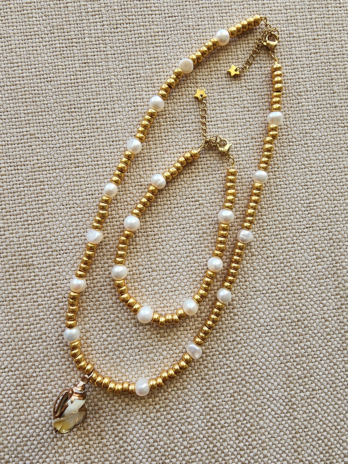 Pearl and Shell Necklace and Bracelet Set