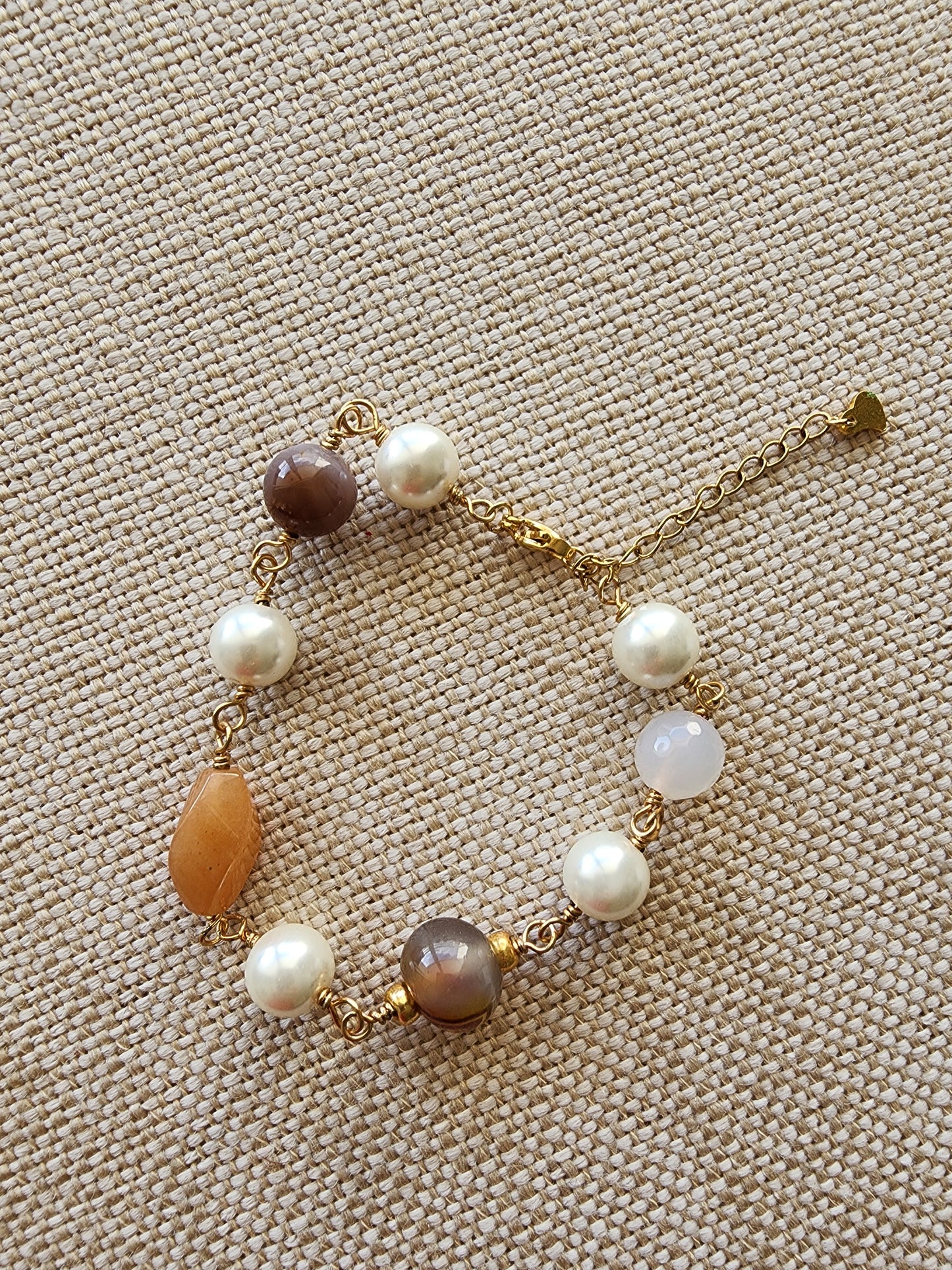 Pearl and Shell Necklace and Bracelet Set